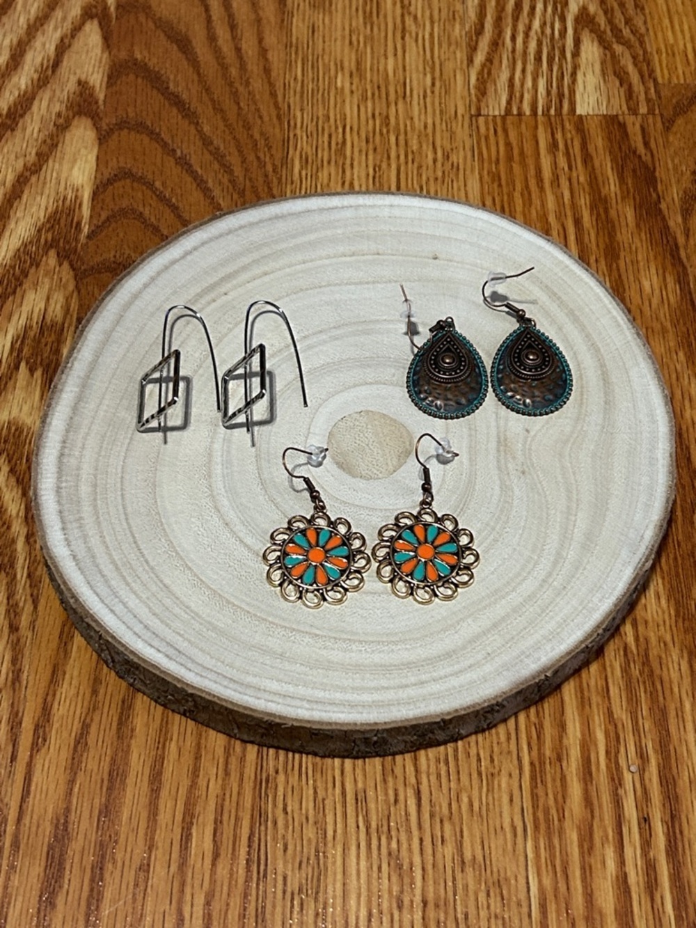 Lot of Three Stylish Earrings Features Boho & Square Silvertone